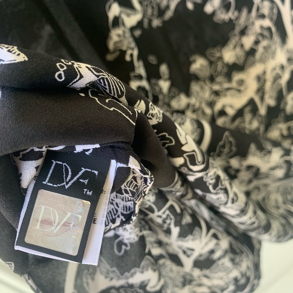 DIane Von Furstenburg Goldie print silk blouse szM - Picture 4 of 5